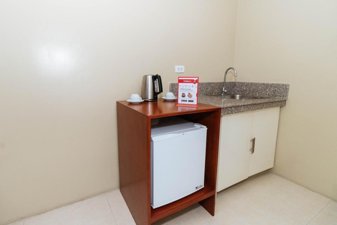 RedDoorz near Osmena Highway Weekly Stay Makati City Exterior foto