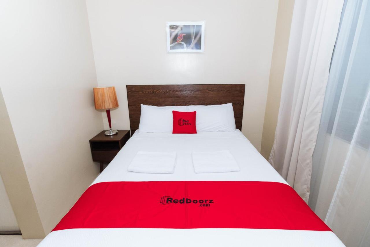 RedDoorz near Osmena Highway Weekly Stay Makati City Exterior foto